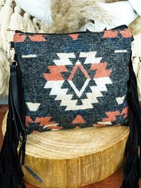 NWT Black Trendy Aztec Patterned Crossbody/Wristlet Bag